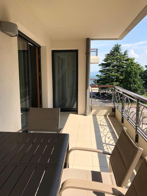 Appartement. La Coupole 2 Pieces Avec Vue Évian-les-Bains Exterior foto